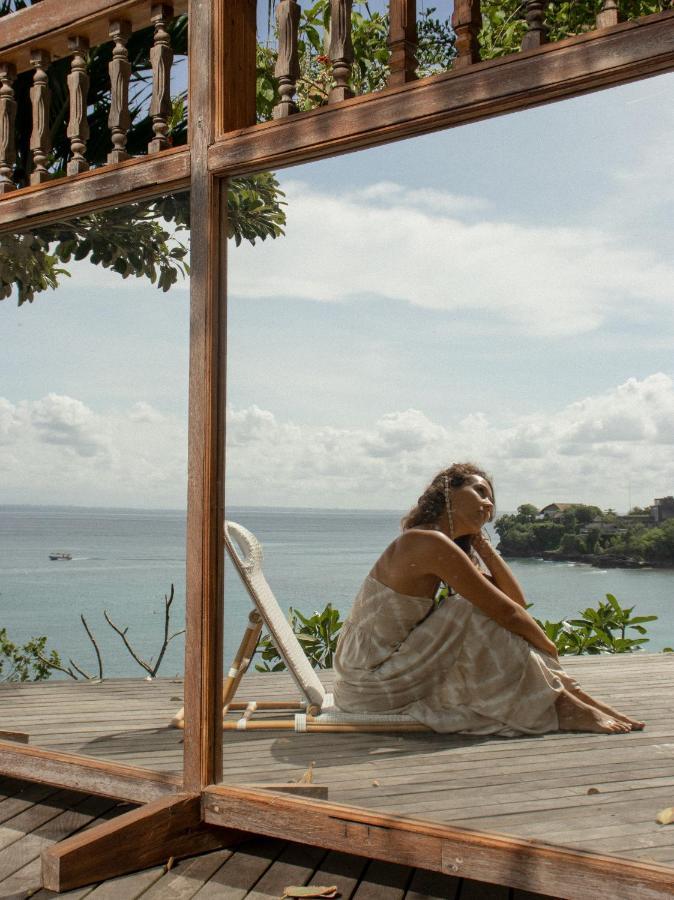 Morin Resort Lembongan Exterior photo