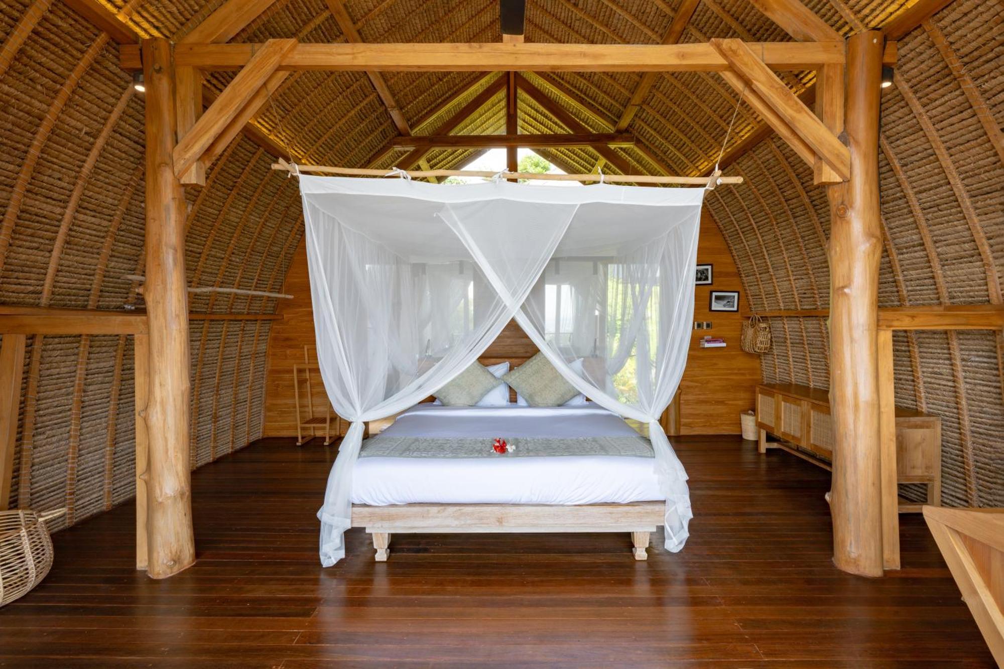 Morin Resort Lembongan Exterior photo