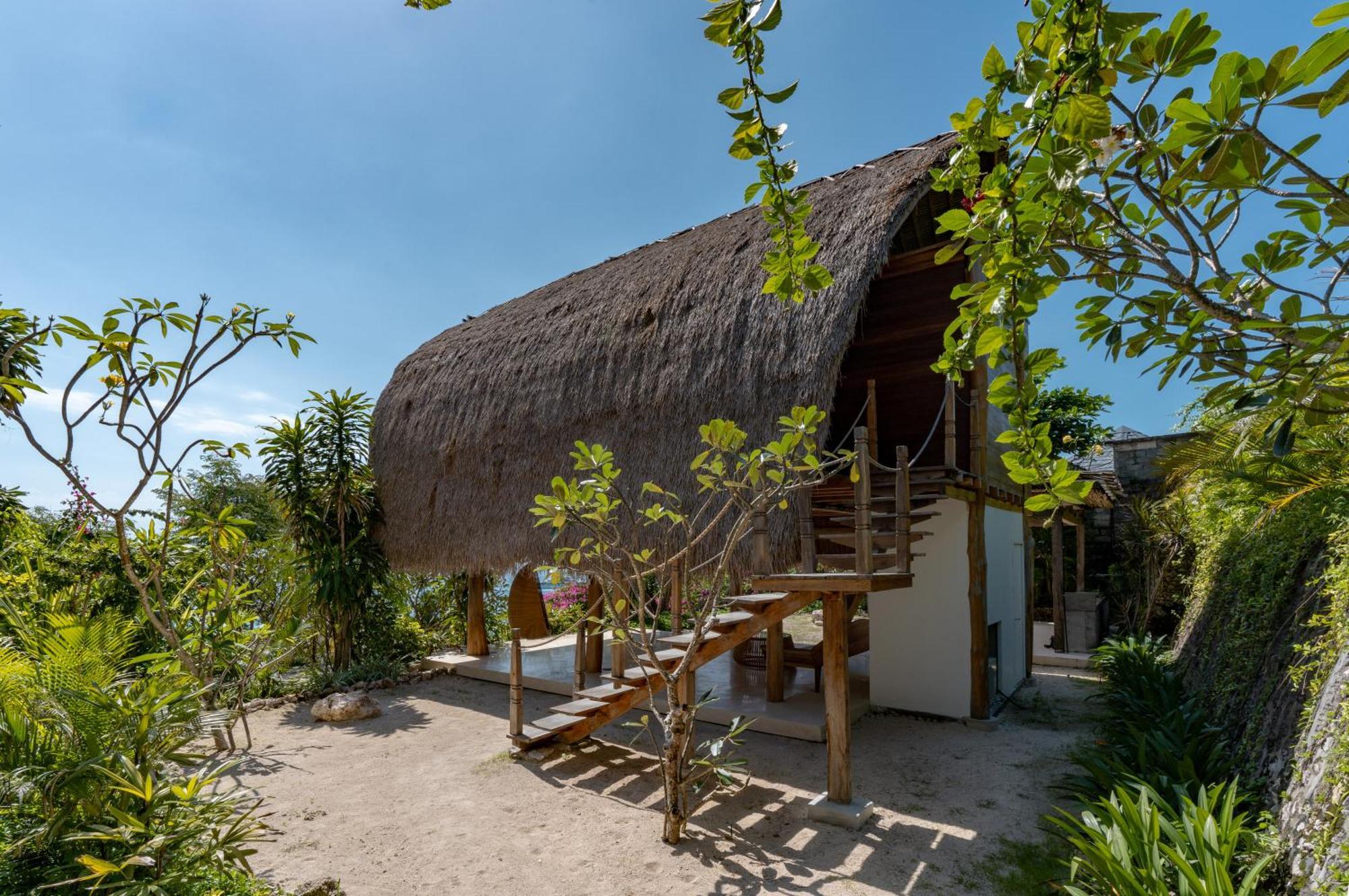 Morin Resort Lembongan Exterior photo