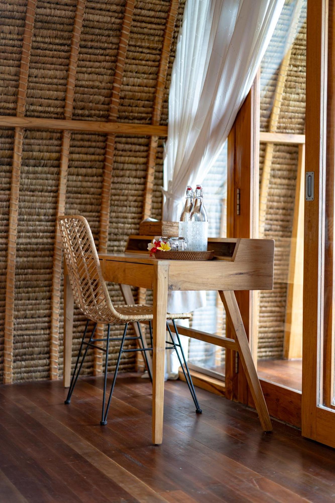 Morin Resort Lembongan Exterior photo